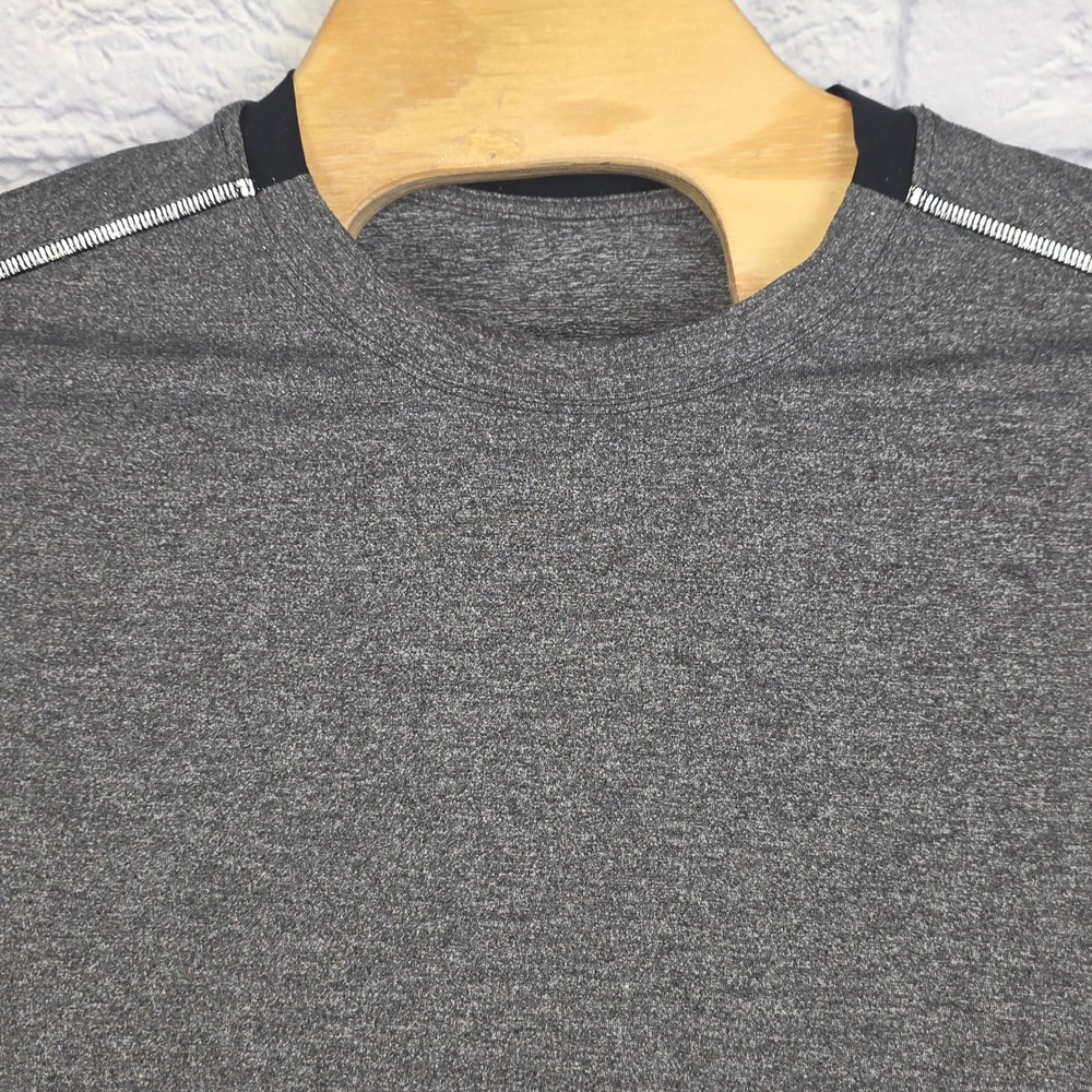 Lululemon Men Metal Vent Tech Core Crew Running Long‎ Sleeve Shirt Grey Mediun